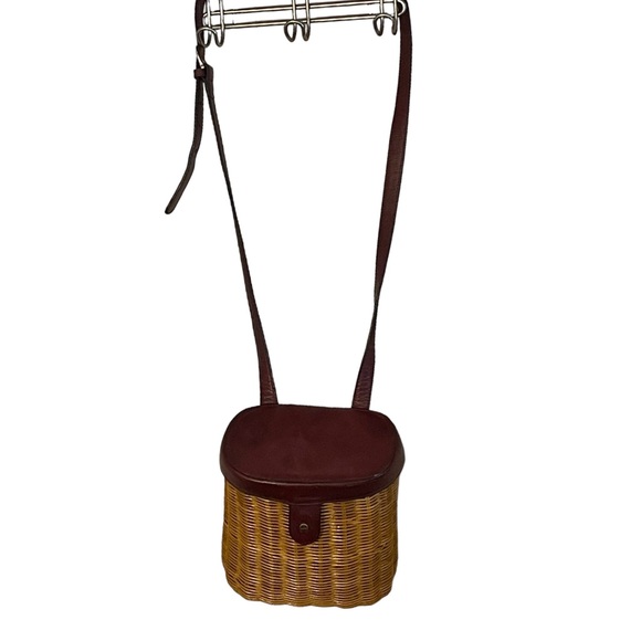 Vintage Etienne Aigner Wicker and Leather Crossbody Handbag - Picture 3 of 14